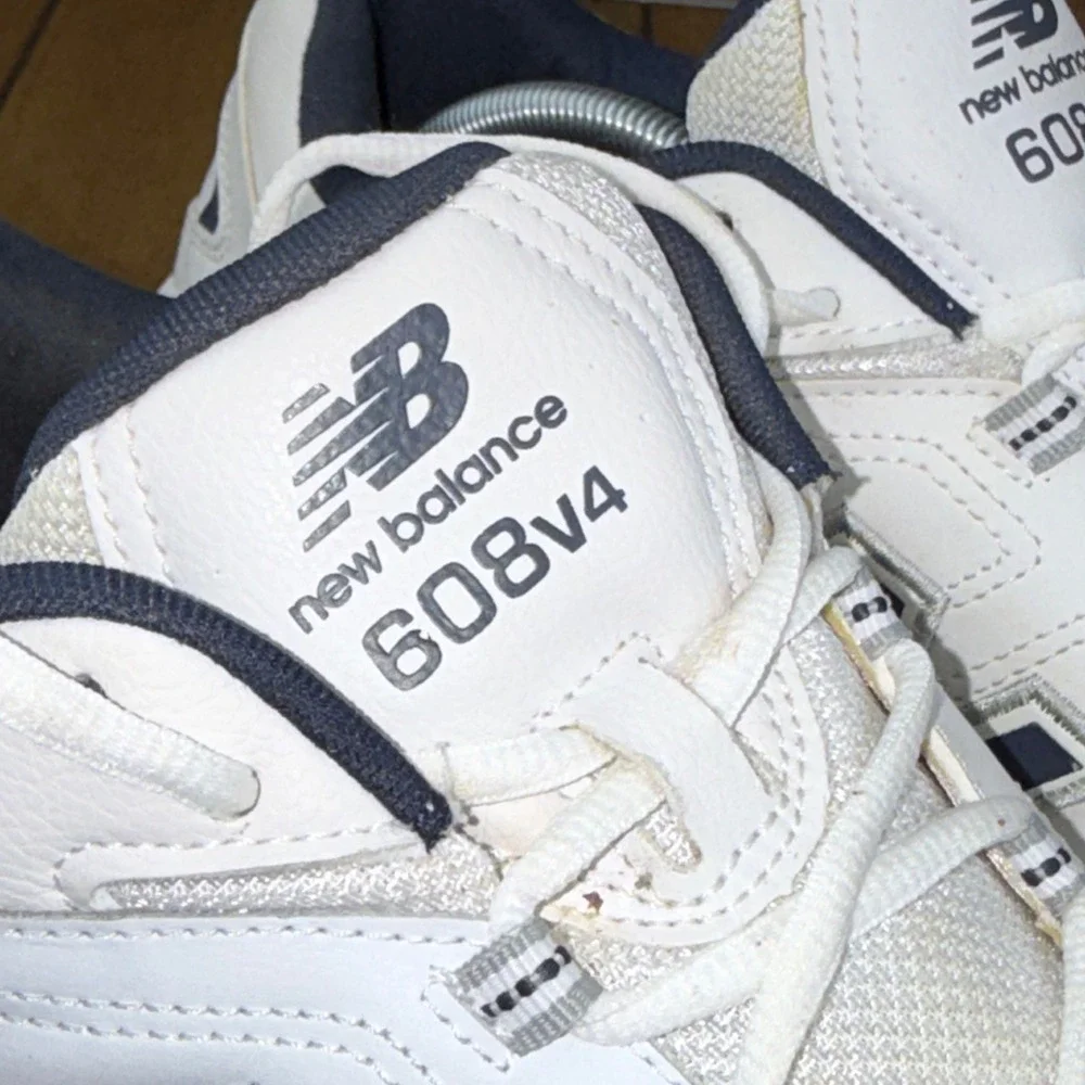 New Balance 608v4 Mens White Navy Leather Training Shoes MX608V4W Size 15 4E
